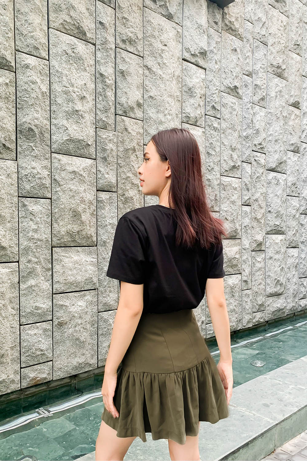 Chân váy chữ A ngắn xếp ly 