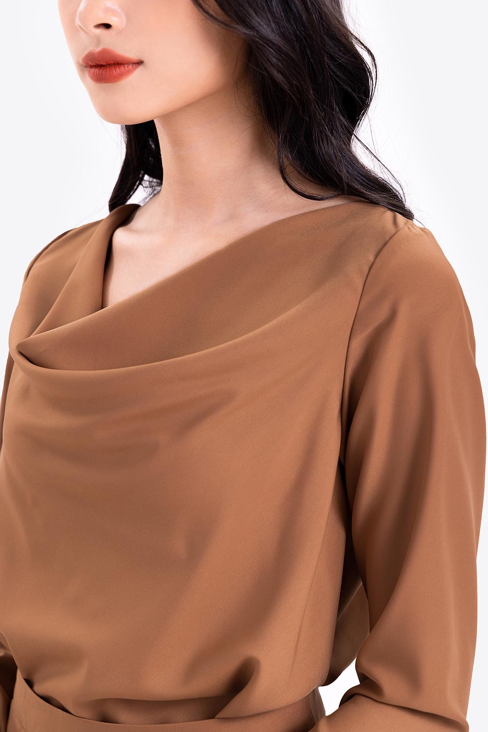 Áo kiểu nữ cổ đổ tay dài 