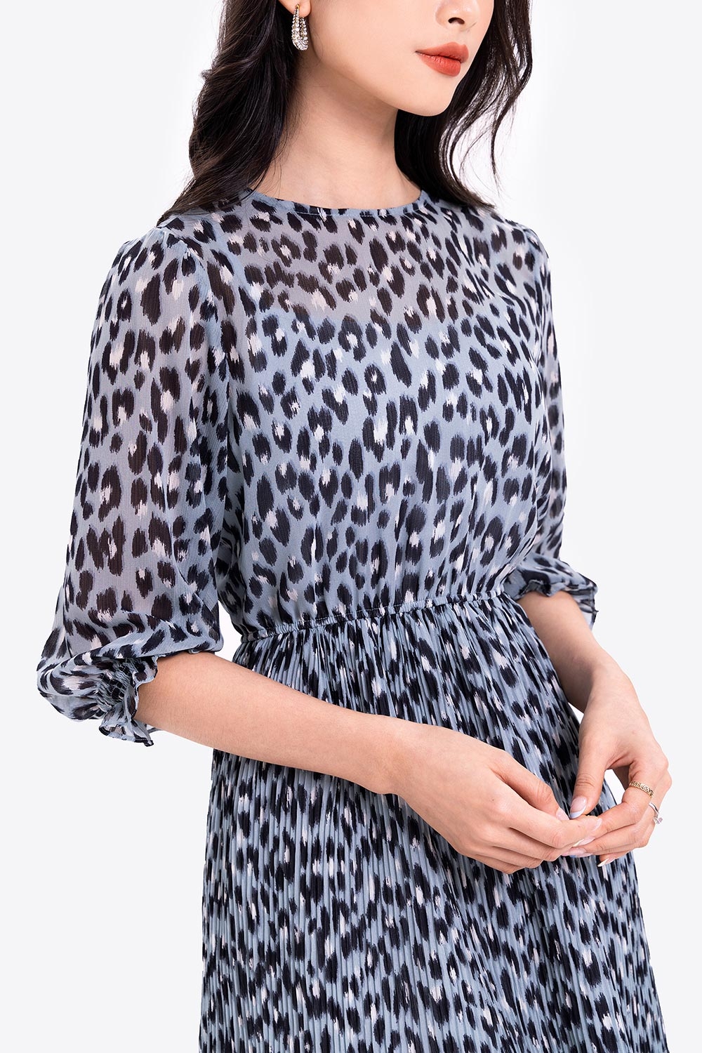 Đầm công sở dáng xòe dập ly 