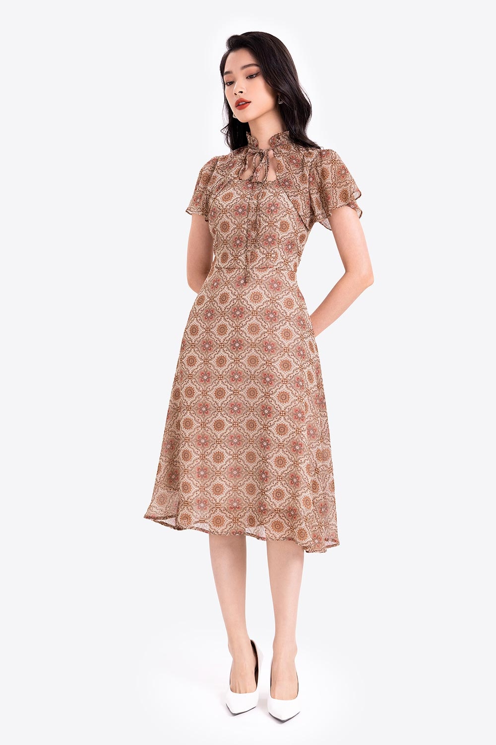 Đầm công sở họa tiết dáng xòe cổ đính nơ 