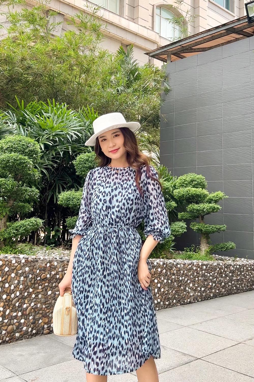 Đầm công sở dáng xòe dập ly 