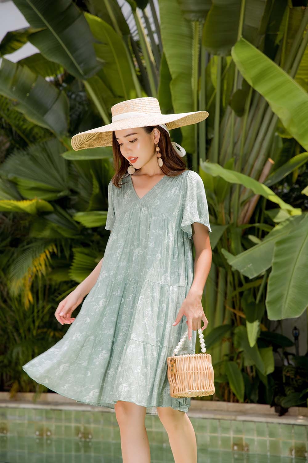 Đầm suông babydoll hoa nhí giấu bụng 