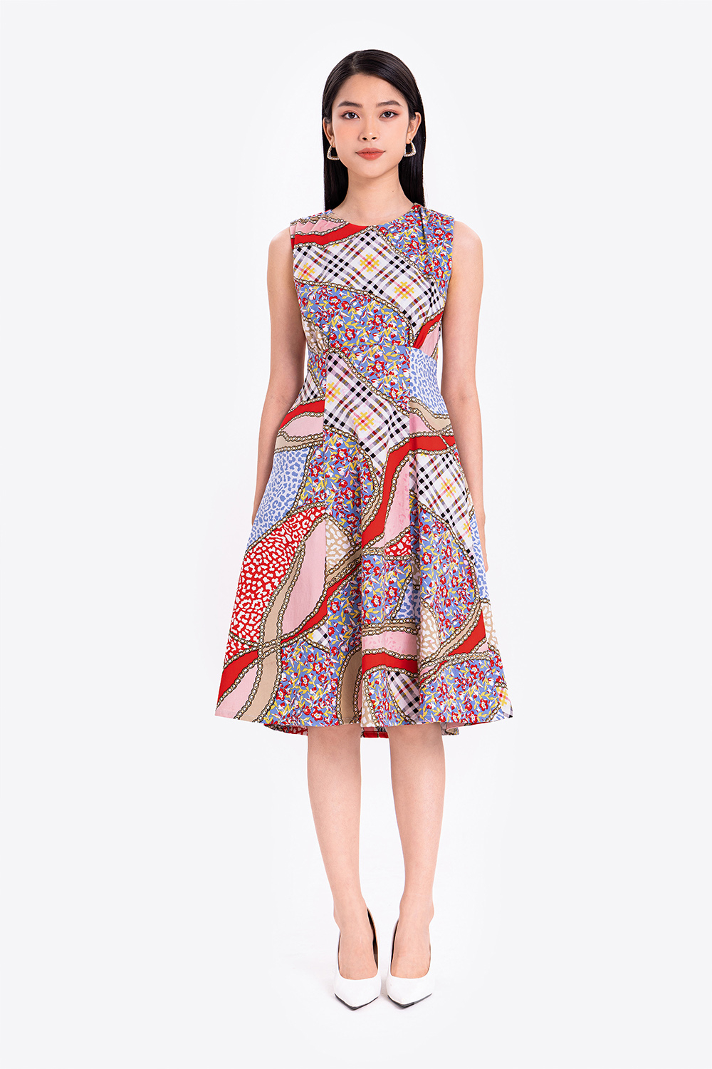 Đầm xòe sát nách họa tiết 