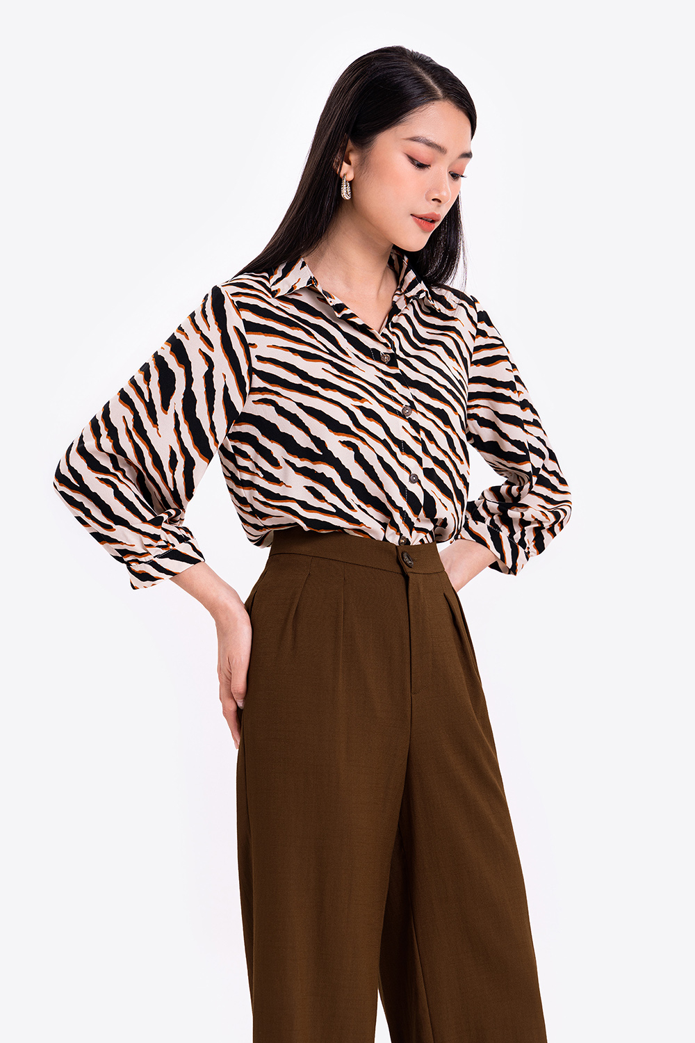 Áo sơ mi nữ công sở họa tiết beo