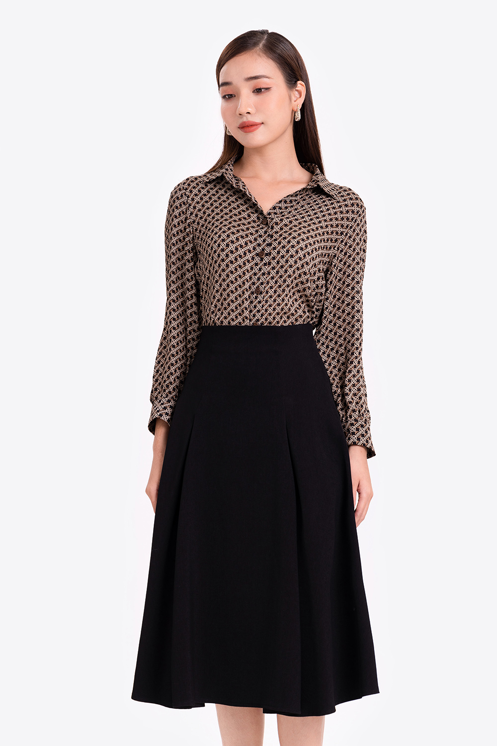 Áo sơ mi lụa tay dài họa tiết 