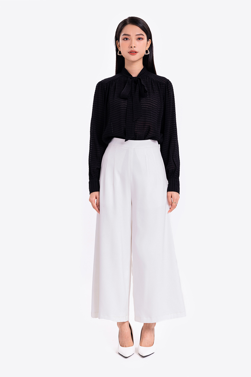 Áo sơ mi đen công sở cổ thắt nơ 