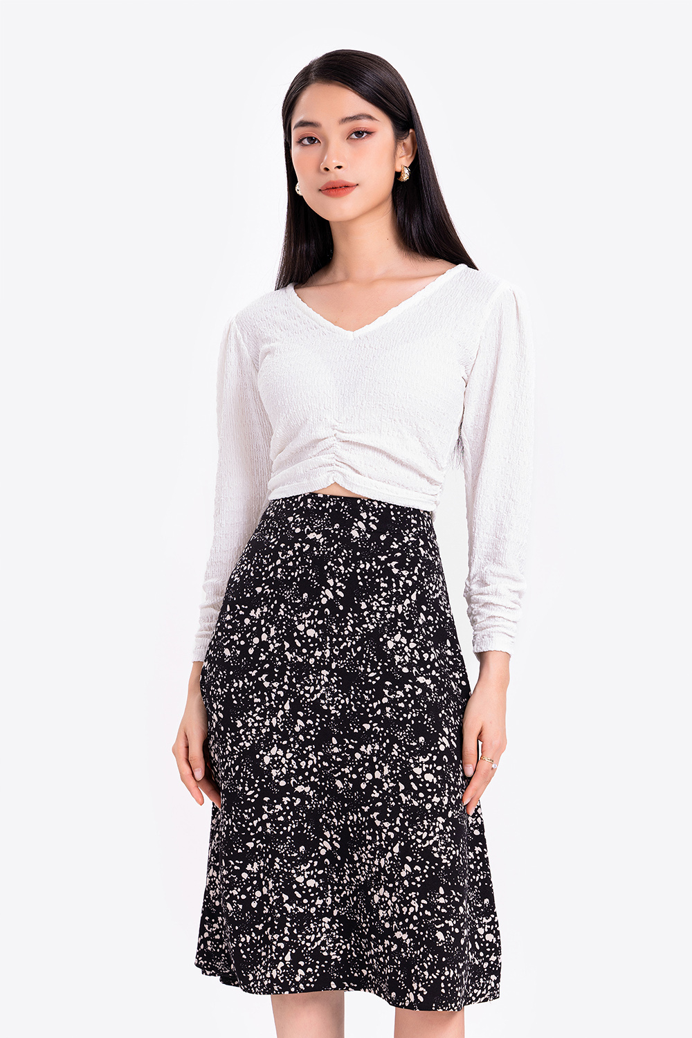 Áo kiểu nữ croptop xoắn eo tay dài 