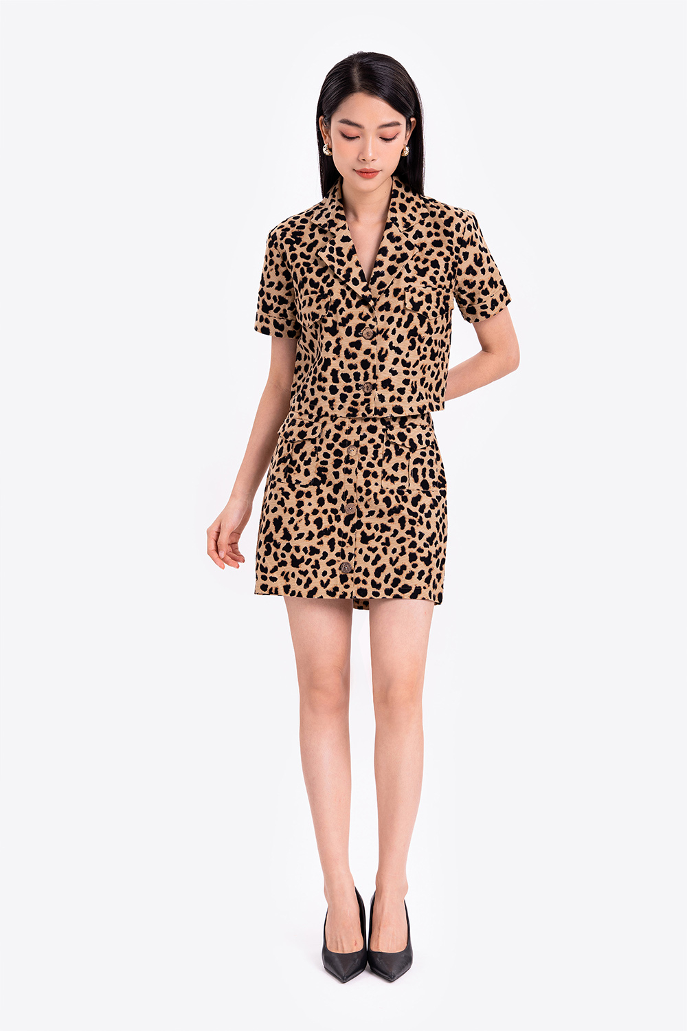 Chân váy mini họa tiết da beo 