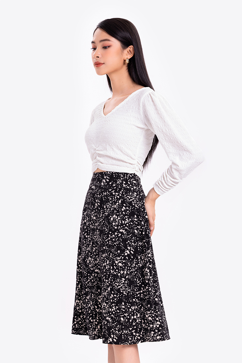 Chân váy công sở dáng xòe họa tiết 