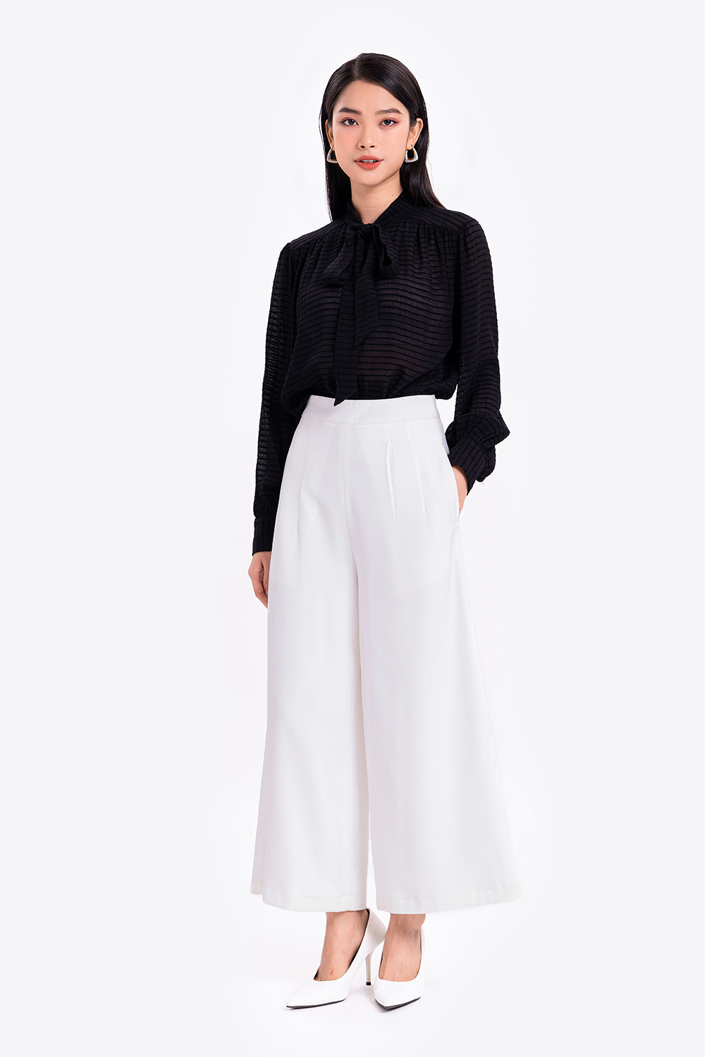 Quần trắng công sở ống rộng 