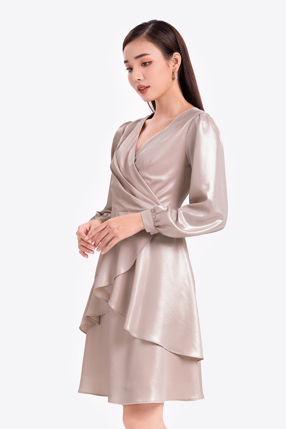 Đầm lụa dự tiệc dáng xòe tùng đắp chéo