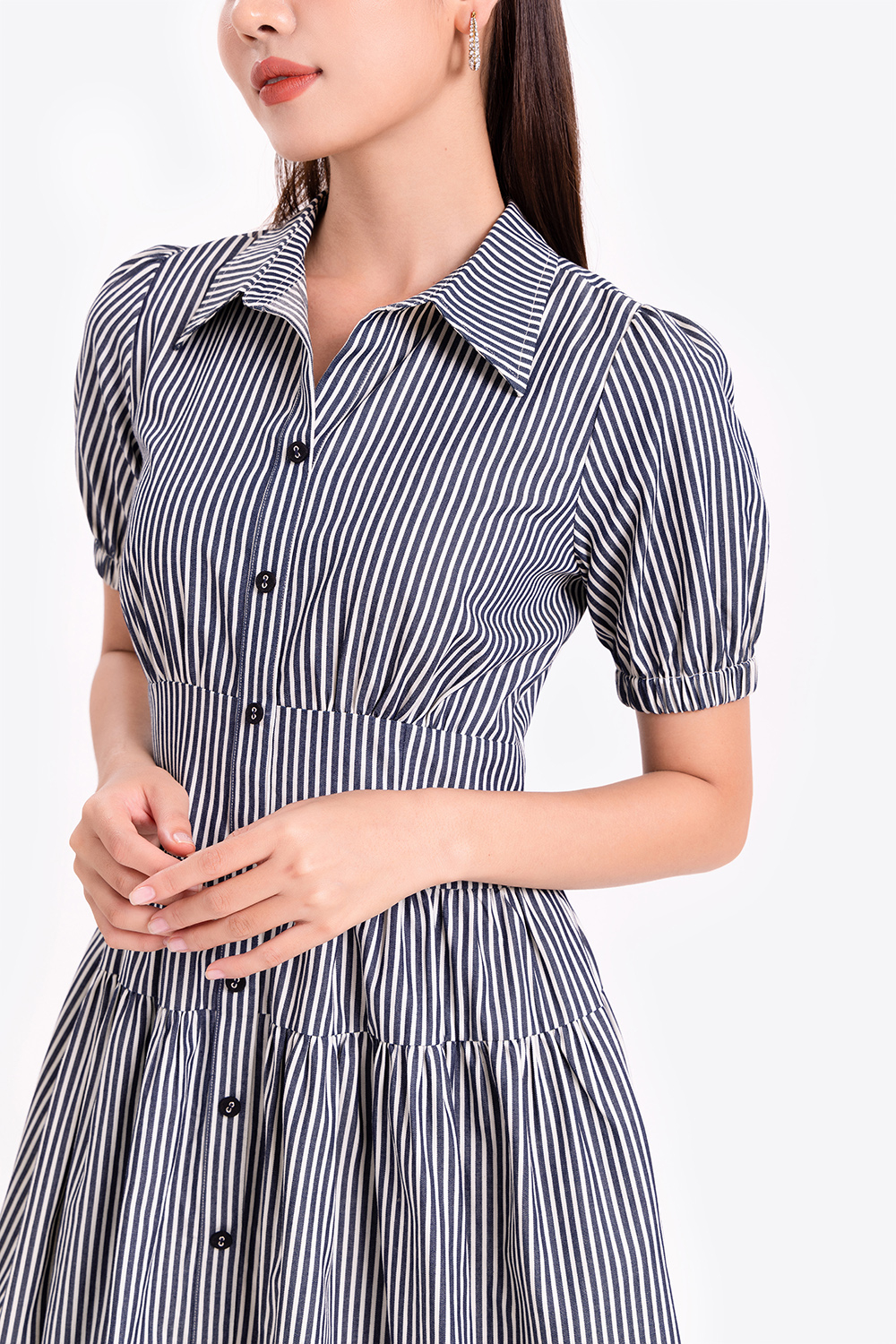 Đầm sơ mi xòe họa tiết caro 