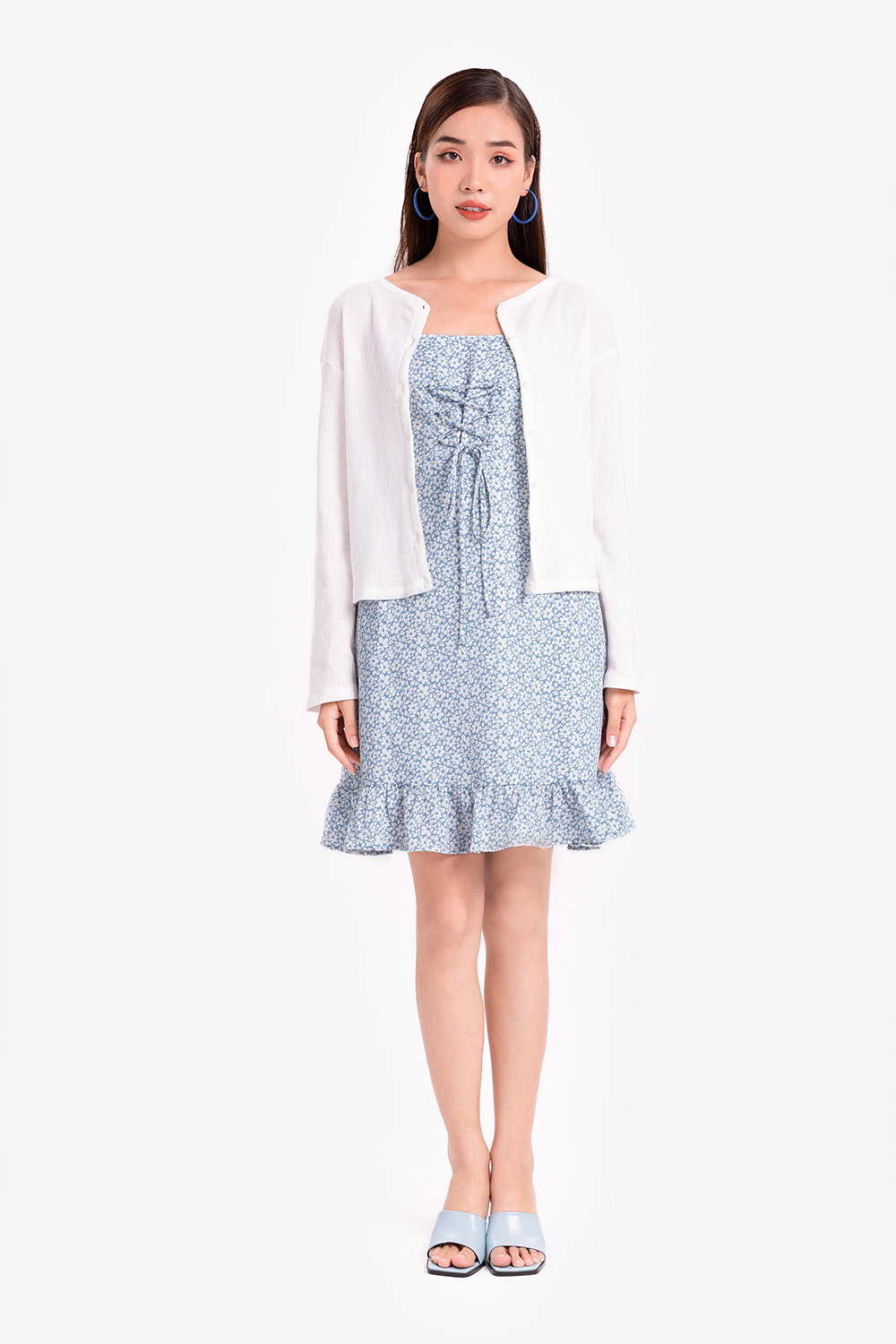 Áo khoác nữ màu trắng tay dài 