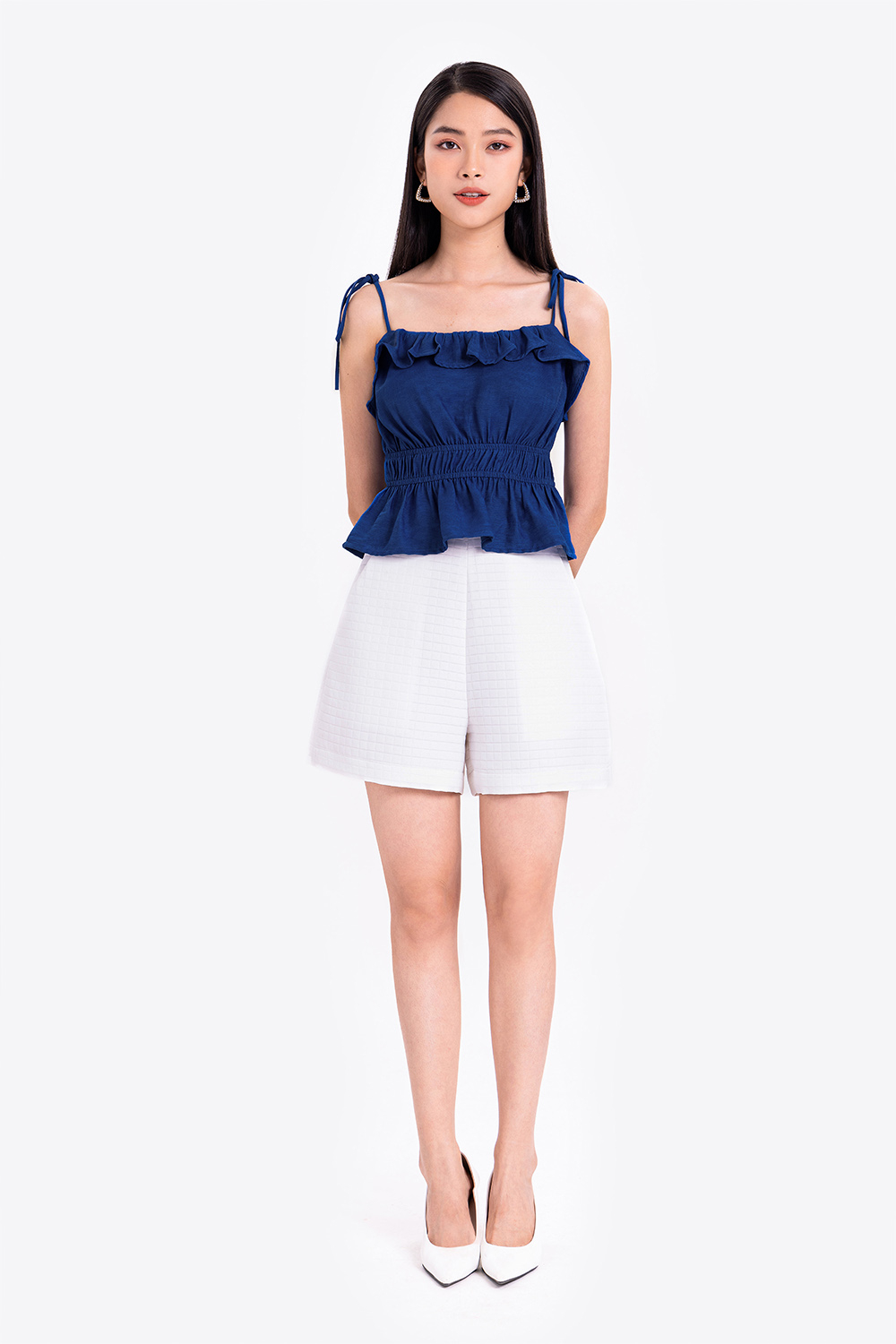 Quần đùi trắng có túi 