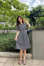 Đầm sơ mi xòe họa tiết caro 