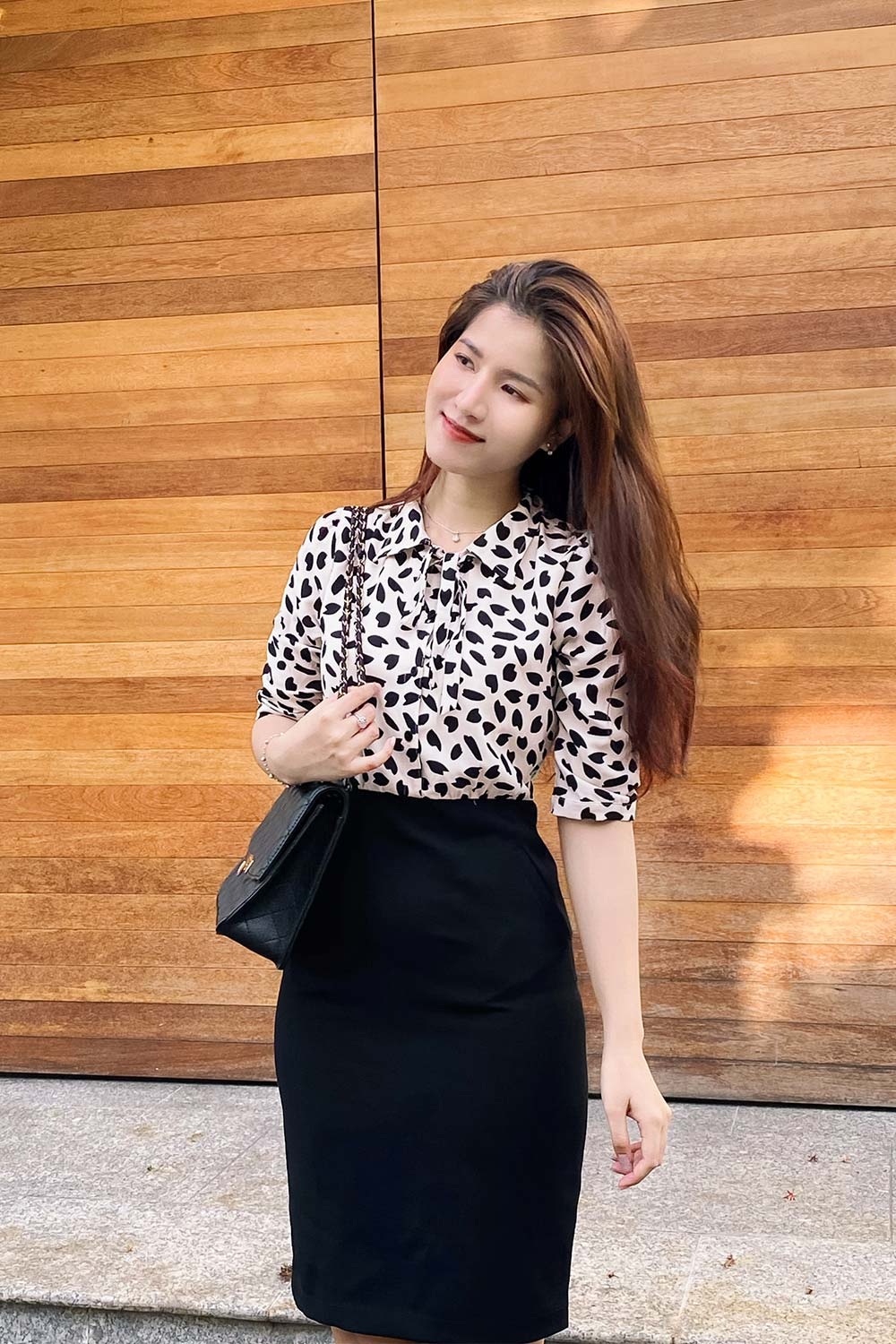 Đầm ôm công sở phối họa tiết 