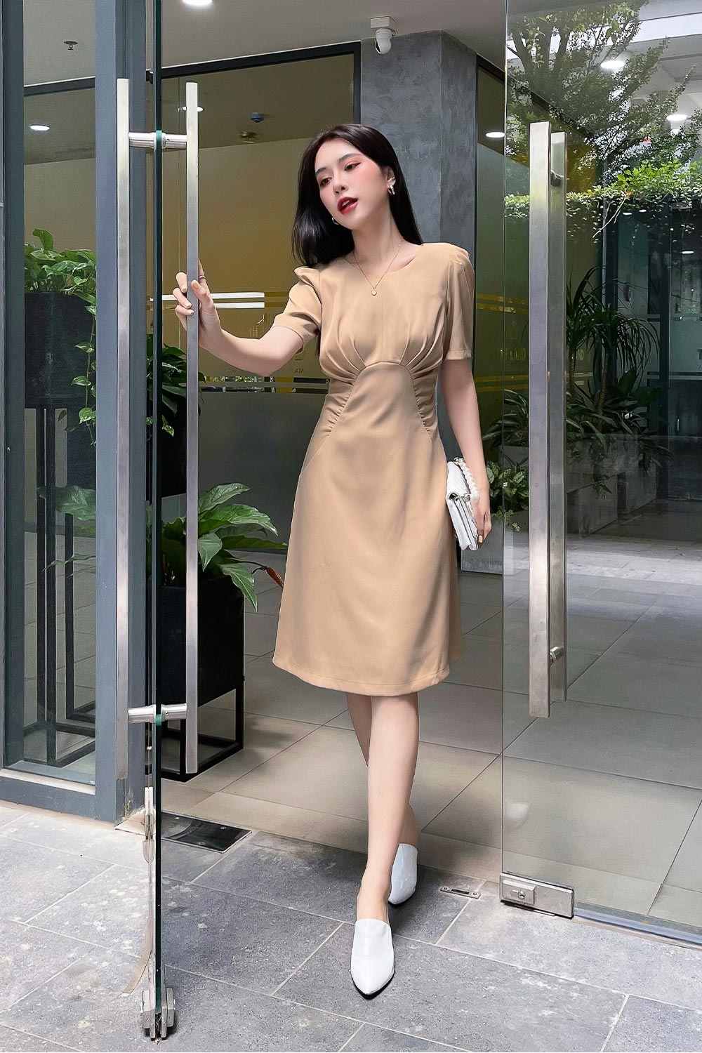 Đầm chữ A xếp ly chân ngực 