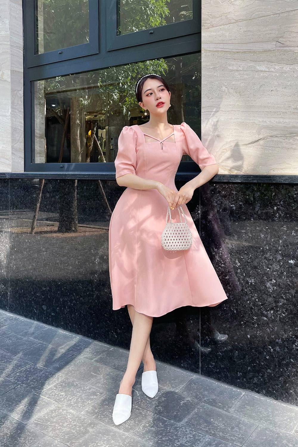 Đầm công sở nữ dáng xòe tay lỡ 