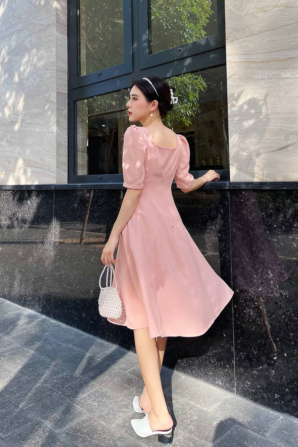 Đầm công sở nữ dáng xòe tay lỡ 