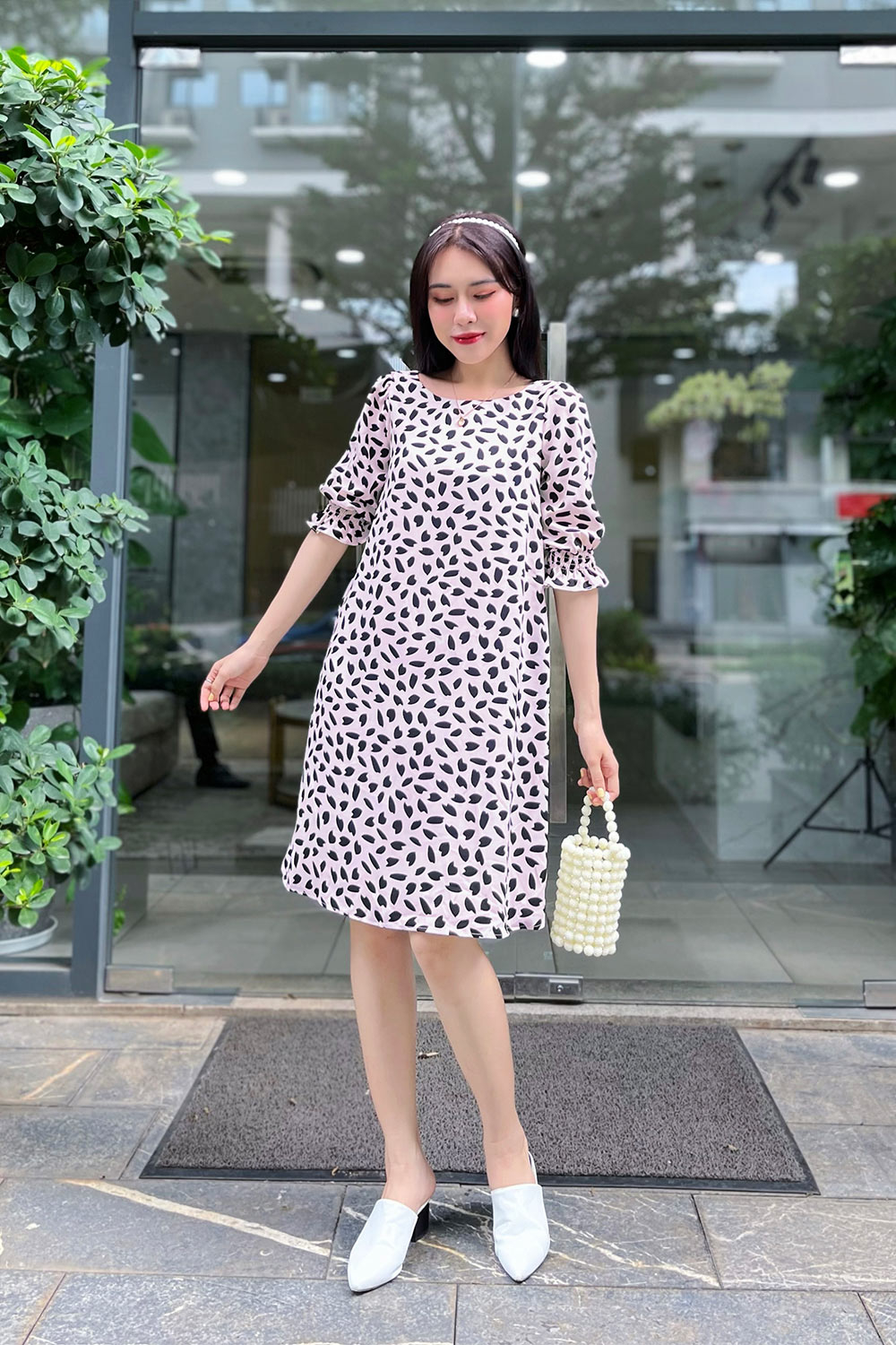 Đầm suông công sở họa tiết tay lỡ 