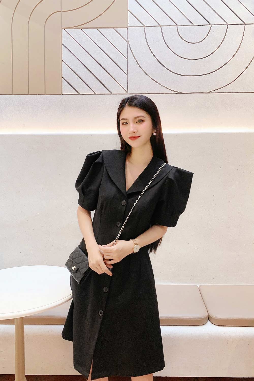 Đầm xòe đen dự tiệc tay phồng 