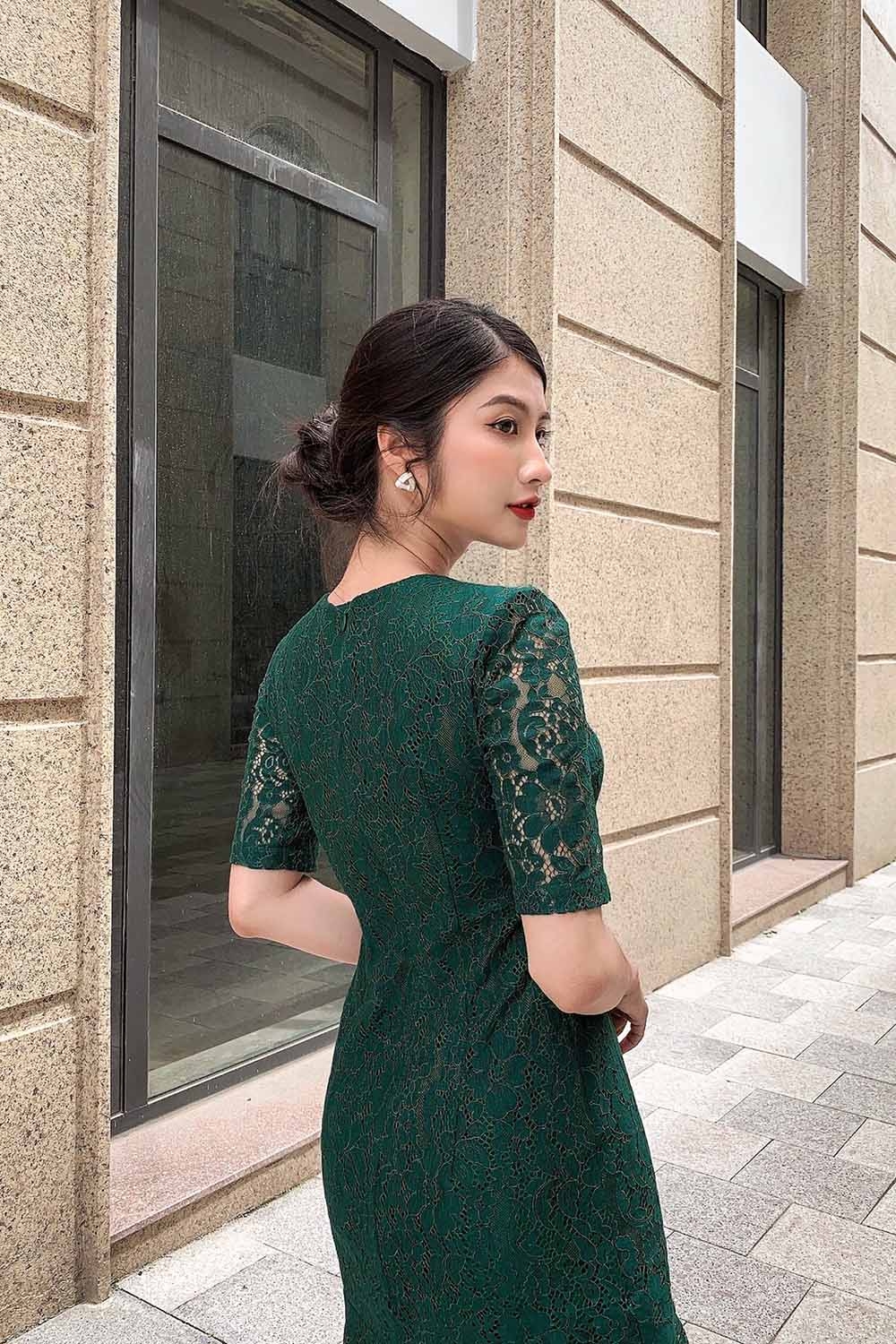 Đầm ren dự tiệc dáng ôm đuôi cá 