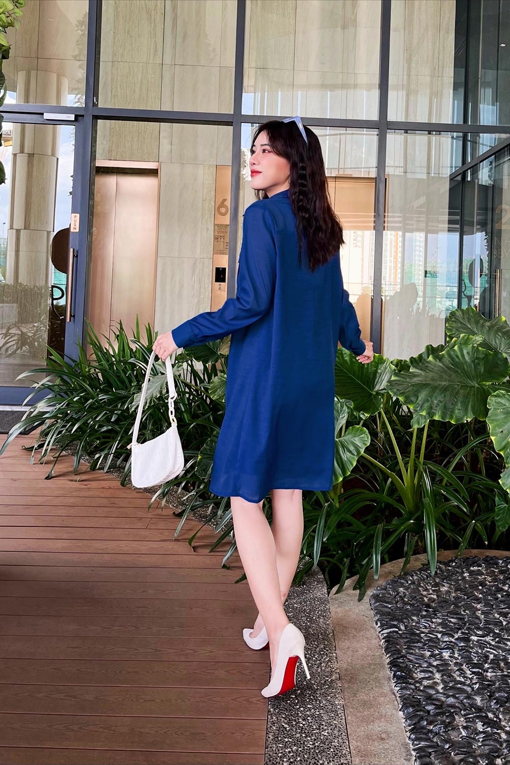 Đầm sơ mi công sở dáng suông tay dài