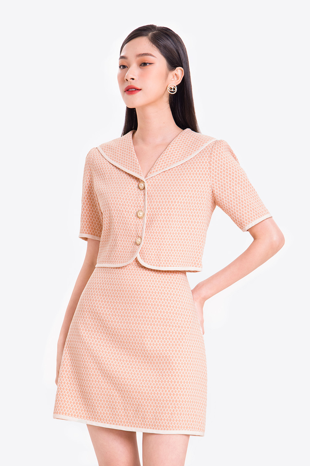 Áo kiểu hàn quốc phối nút ngọc trai 