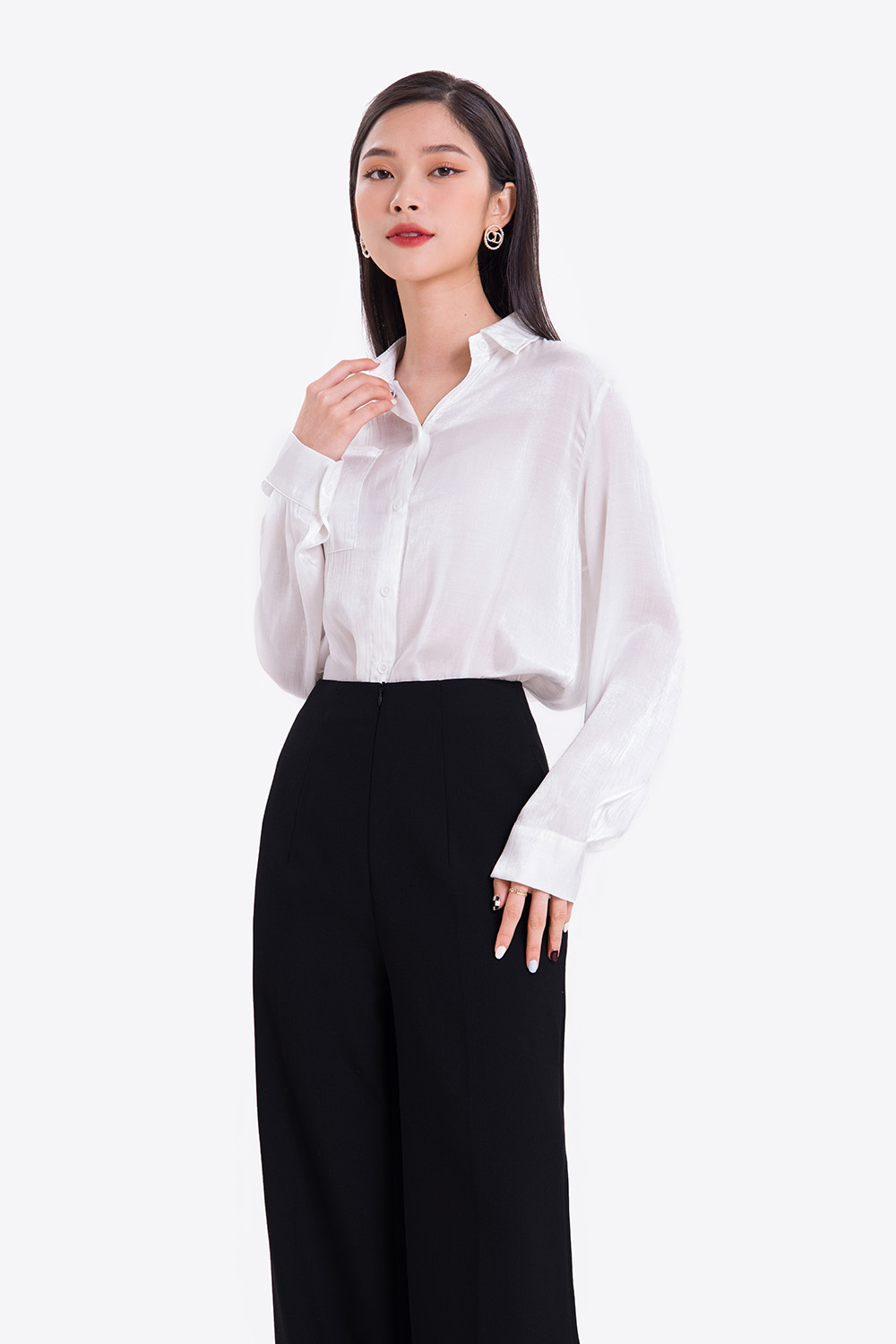 Áo sơ mi trắng công sở phối túi 