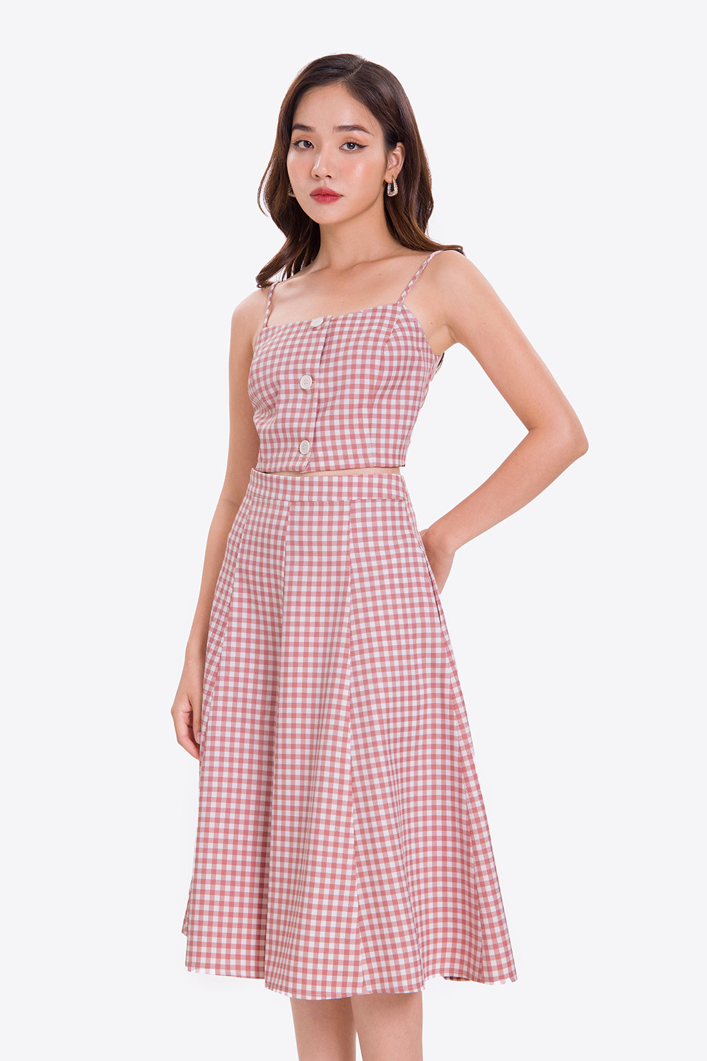 Áo croptop hai dây họa tiết caro 