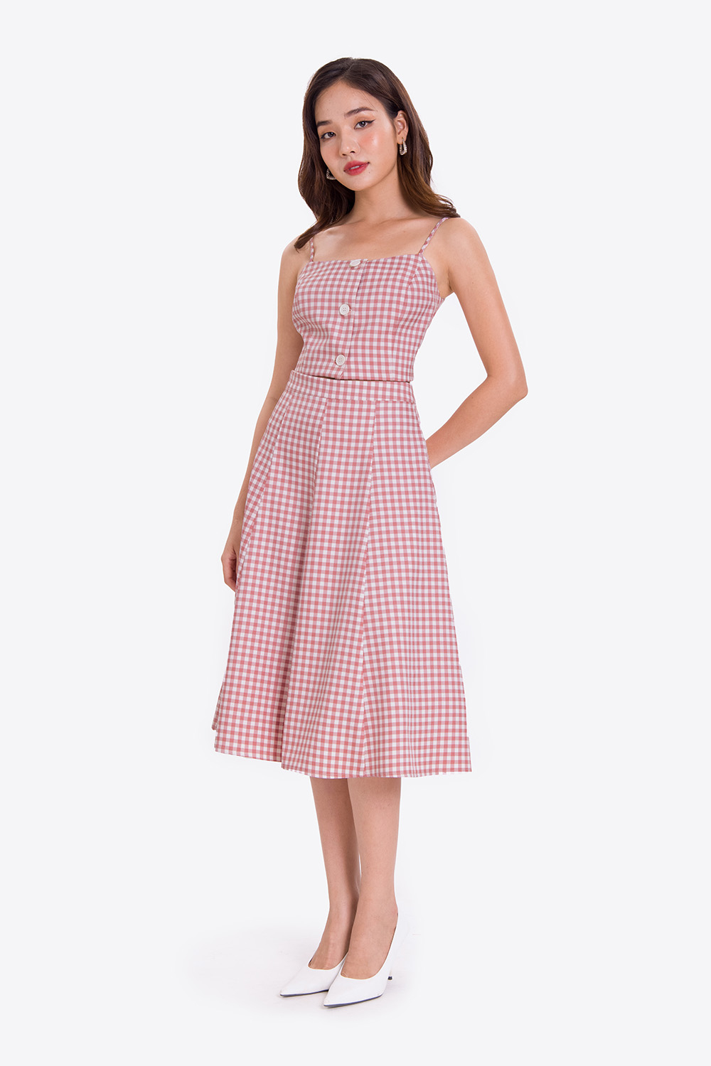 Áo croptop hai dây họa tiết caro 