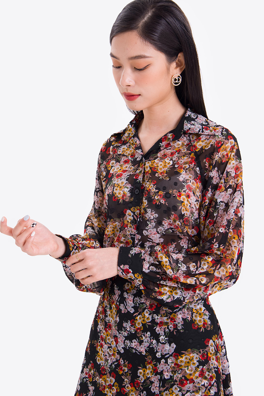 Áo sơ mi họa tiết hoa tay dài 