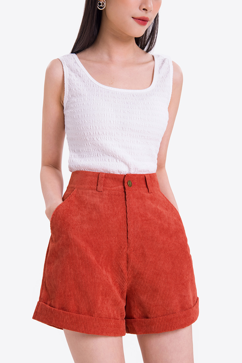 Quần đùi nữ nhung tăm 