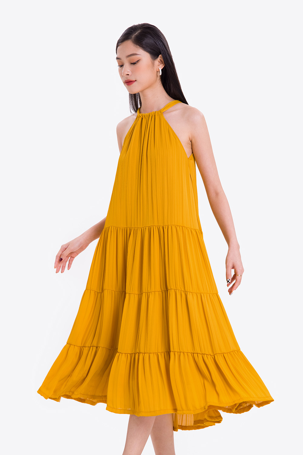 Đầm maxi cổ yếm phối nơ phía sau 