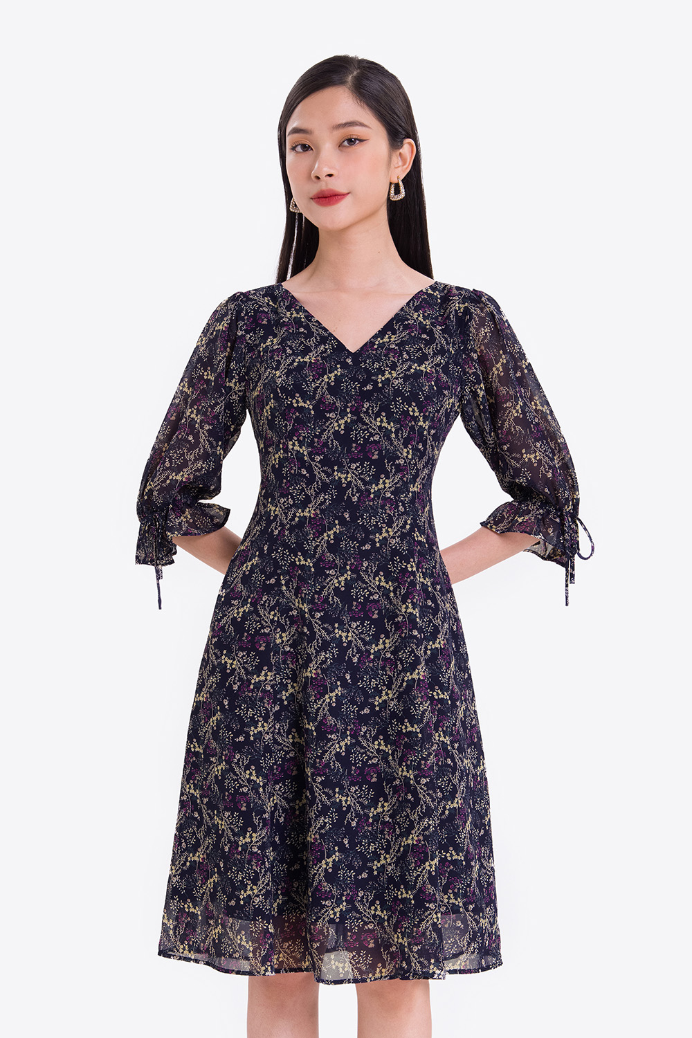 Đầm xòe hoa công sở tay lỡ phối nơ 