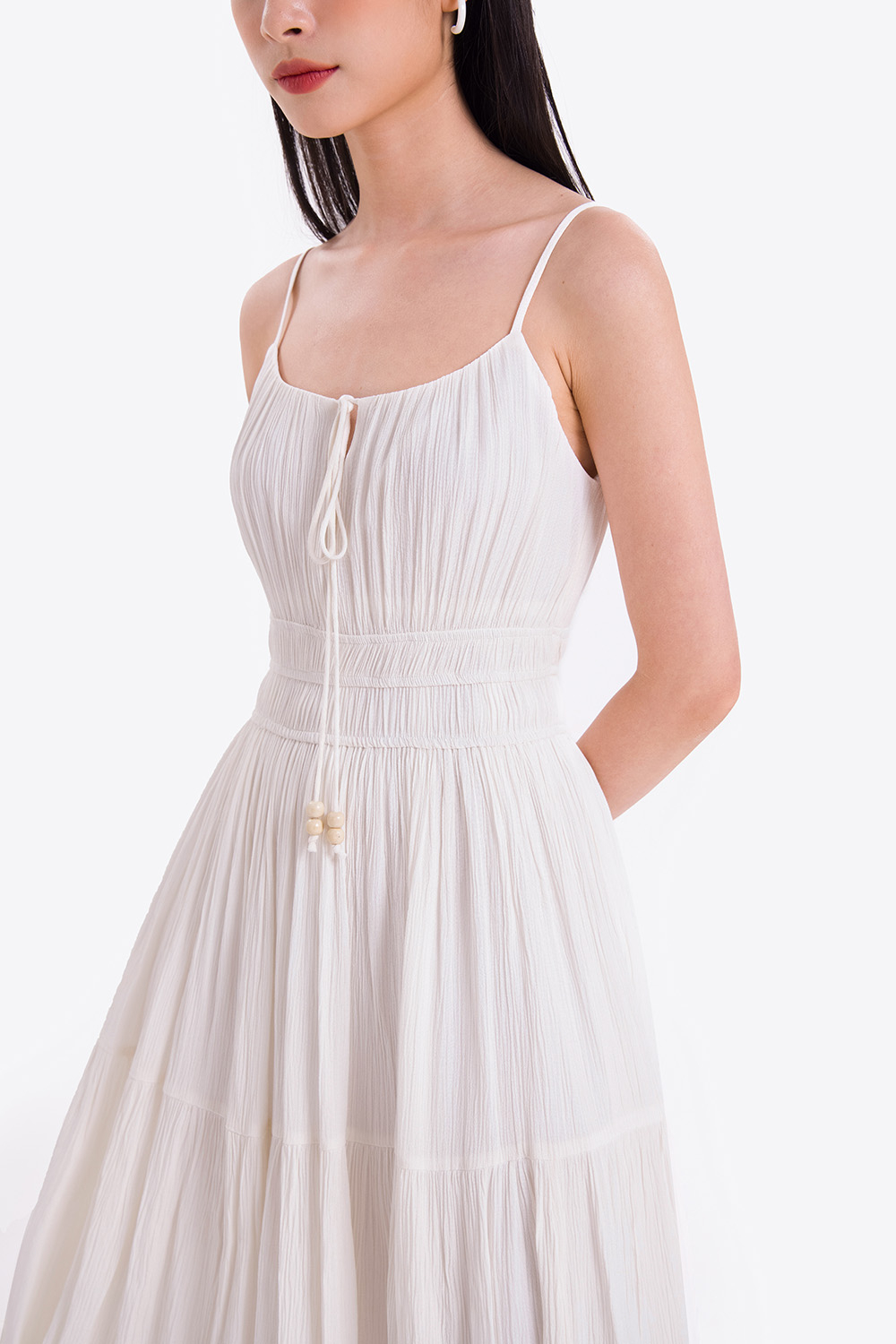 Đầm xòe midi hai dây màu trắng 