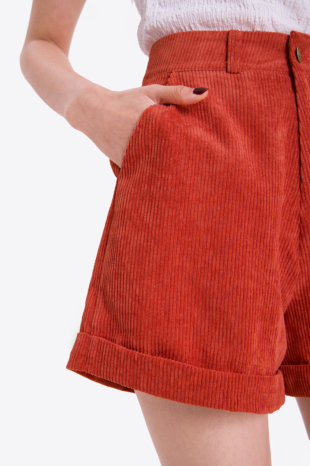 Quần đùi nữ nhung tăm 