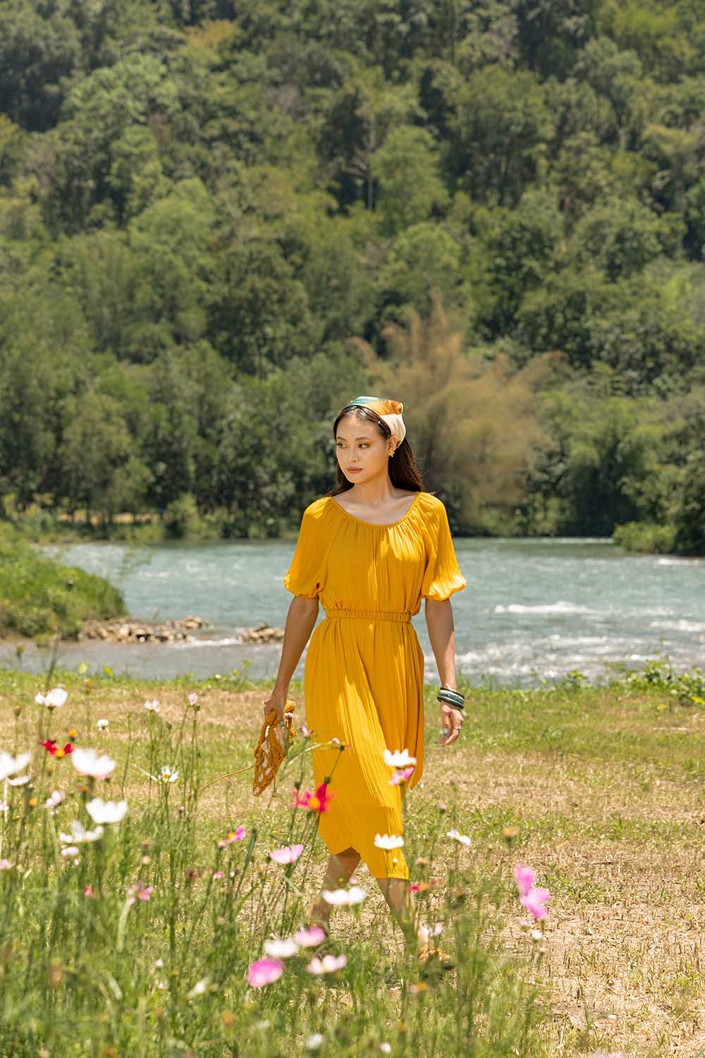 Đầm suông tay lỡ phối dây eo 