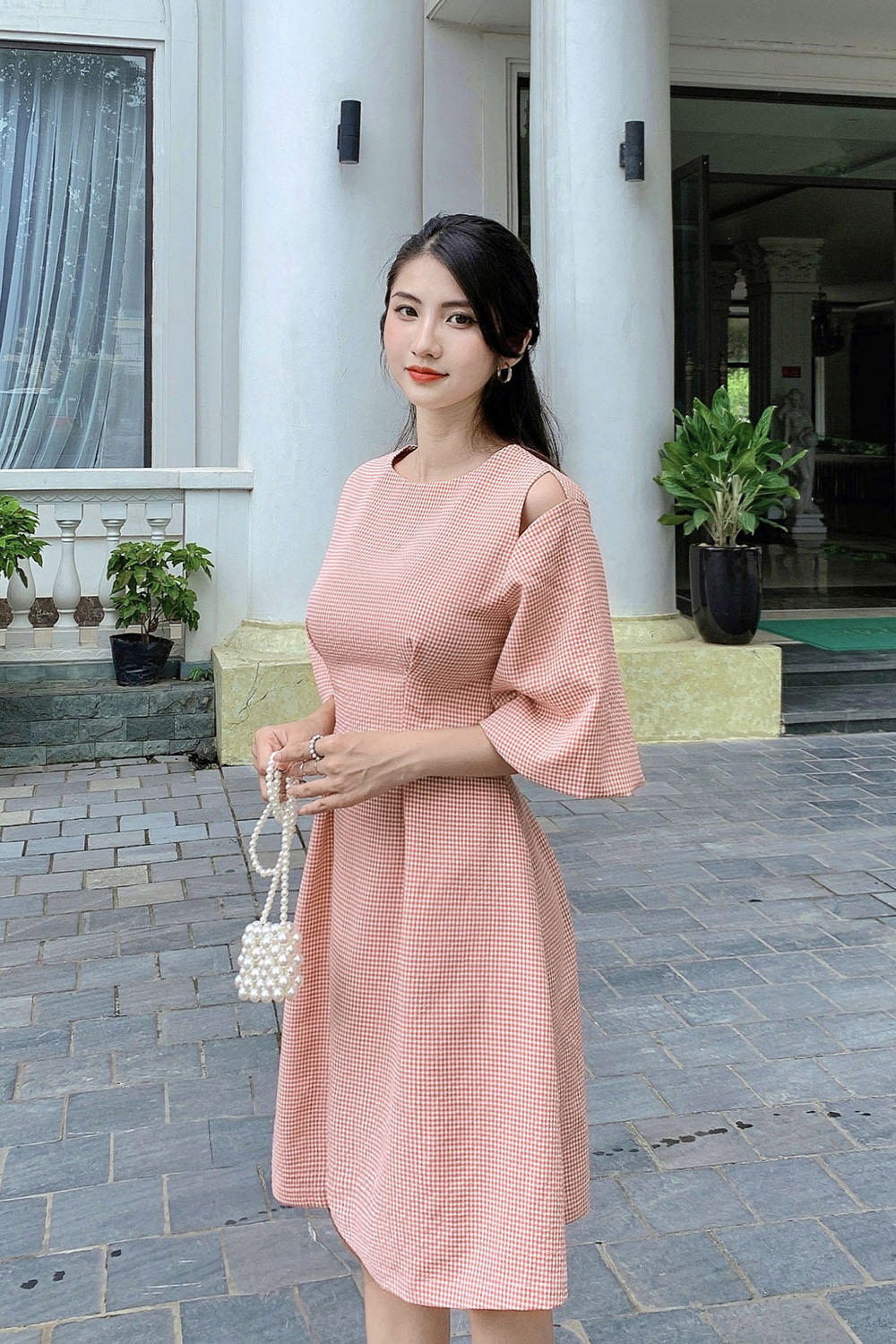 Đầm xòe gingham cut-out vai tay phồng 