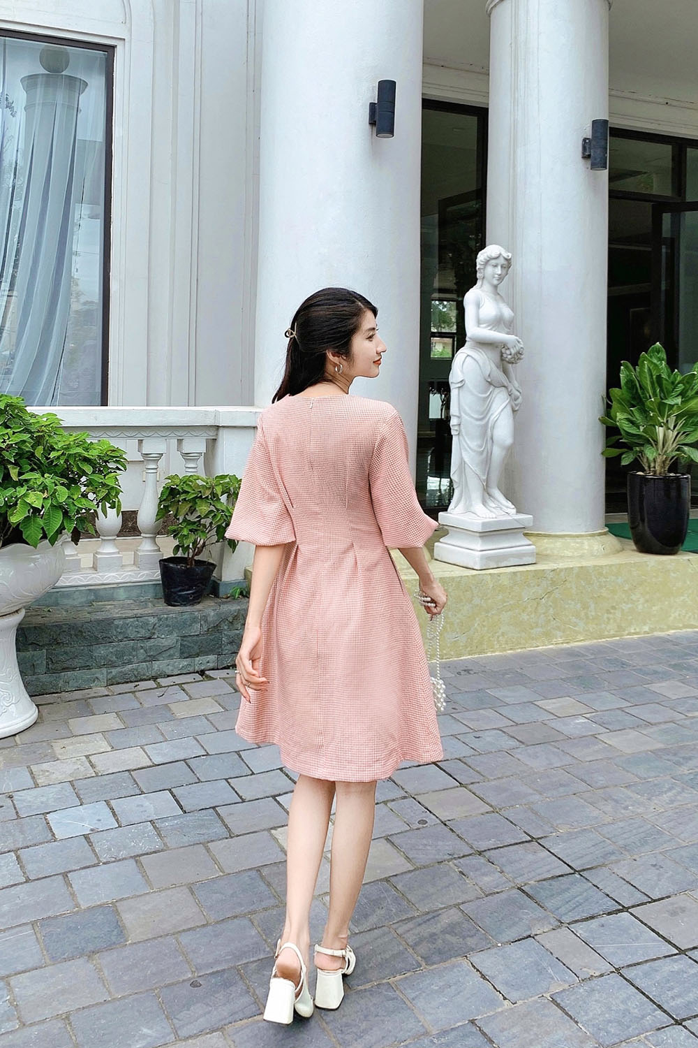 Đầm xòe gingham cut-out vai tay phồng 