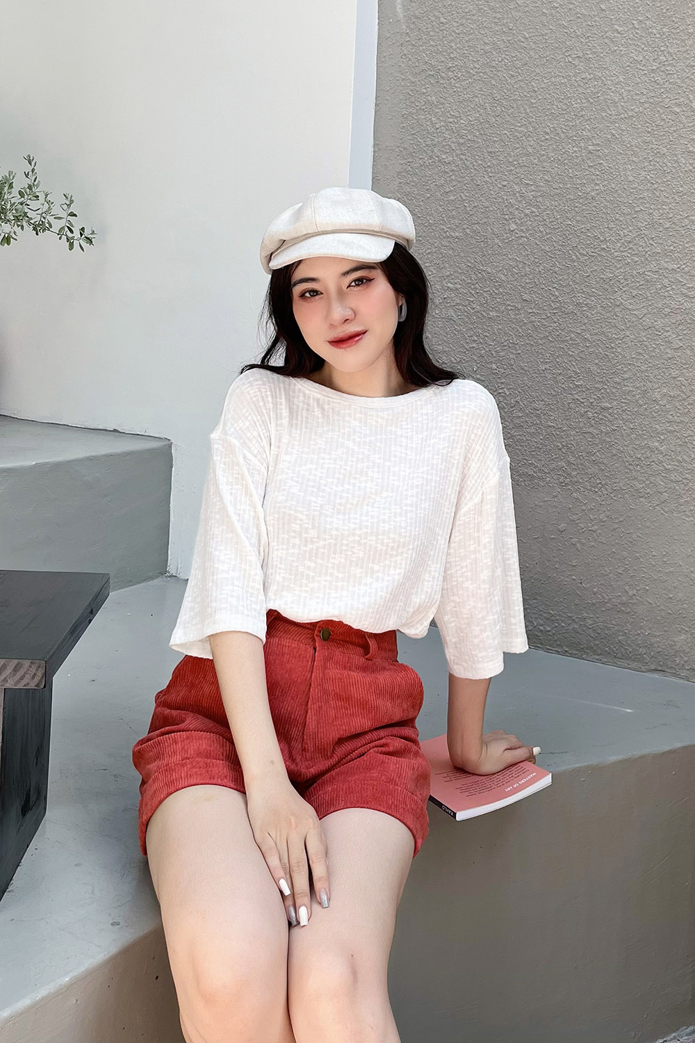 Áo thun nữ màu trắng ngắn tay 