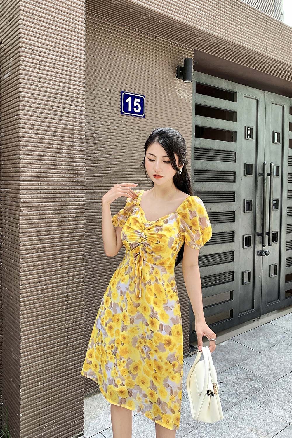 Đầm xòe hoa công sở nữ phối dây rút 