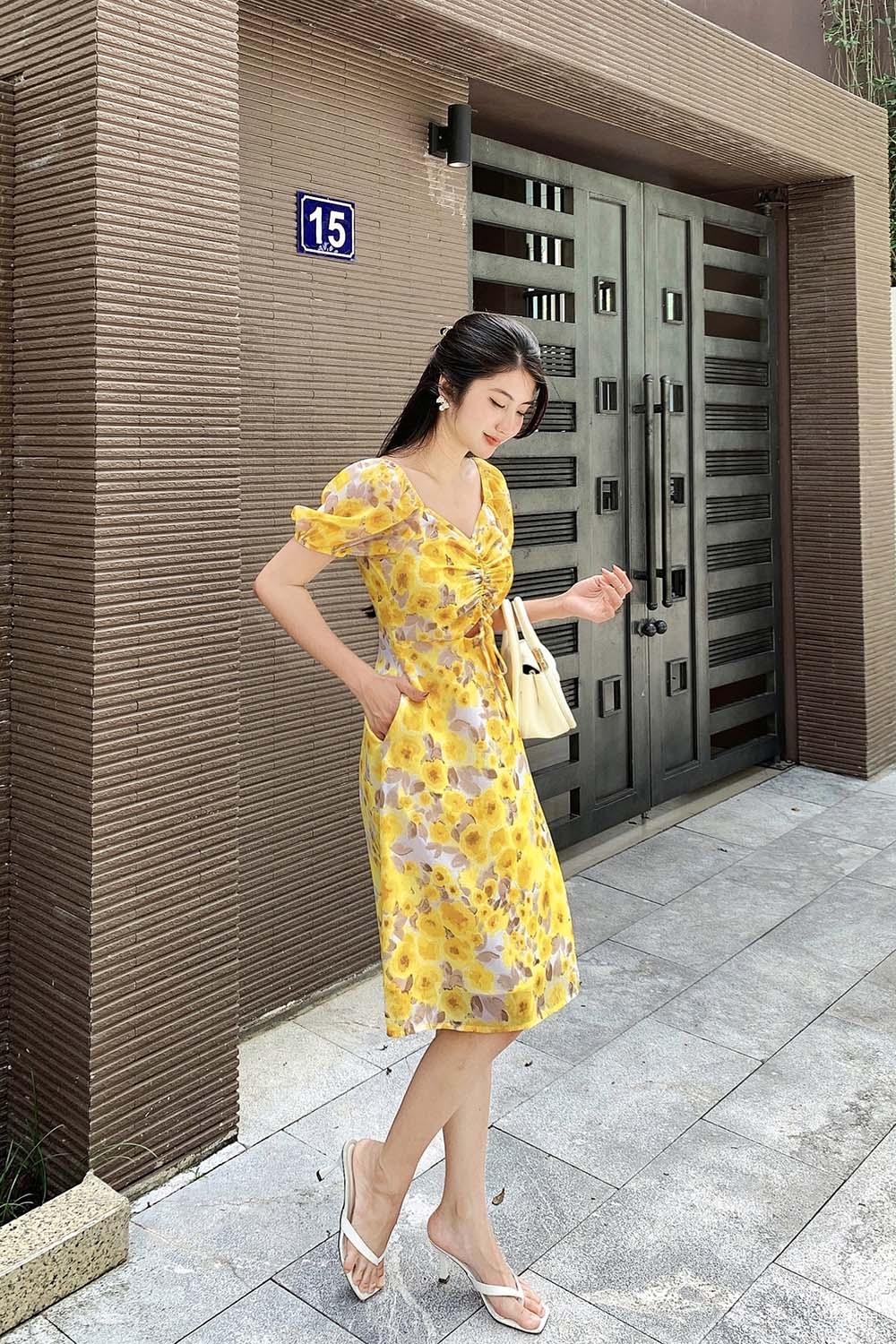 Đầm xòe hoa công sở nữ phối dây rút 