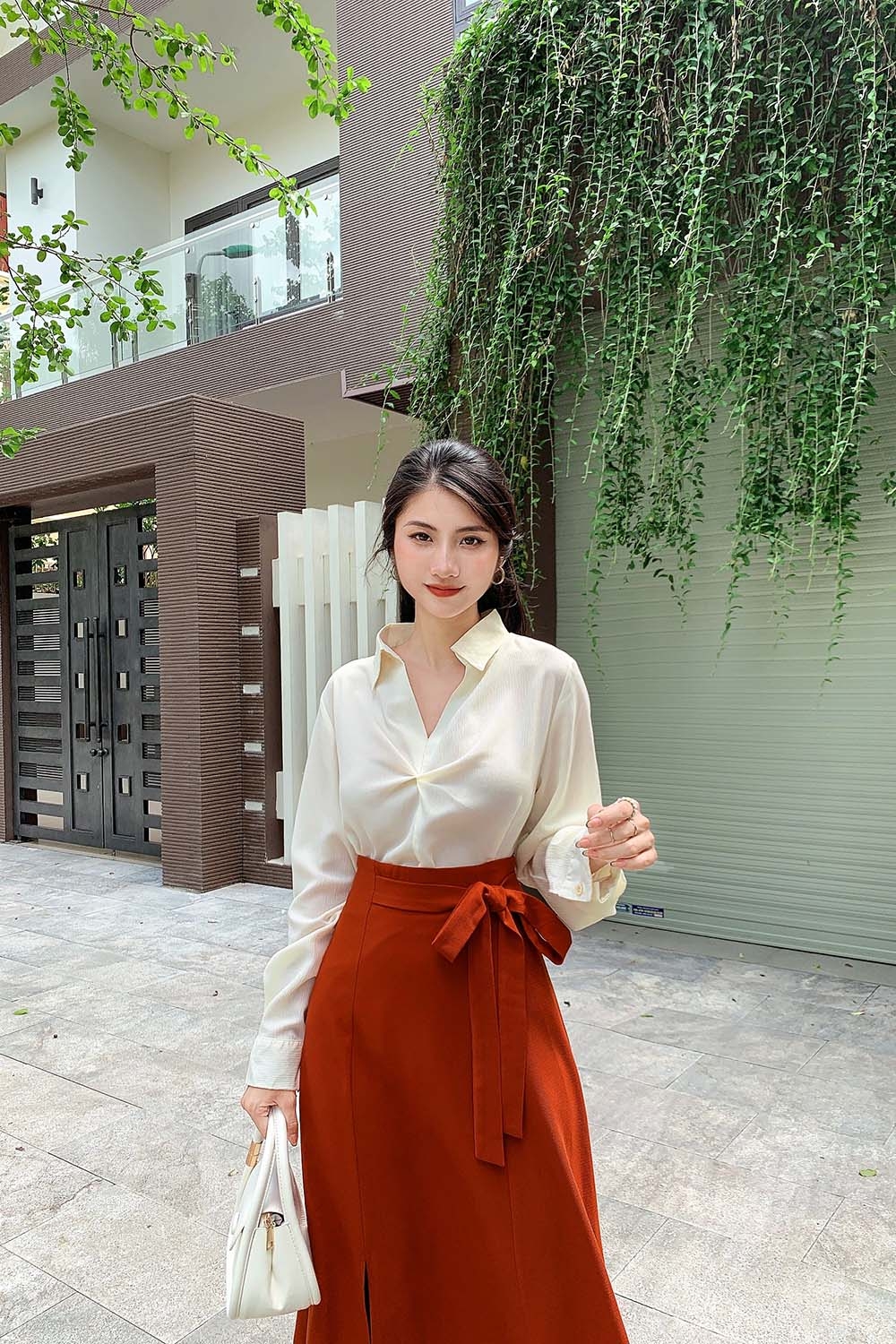 Áo sơ mi nữ công sở dài tay nhấn ngực 