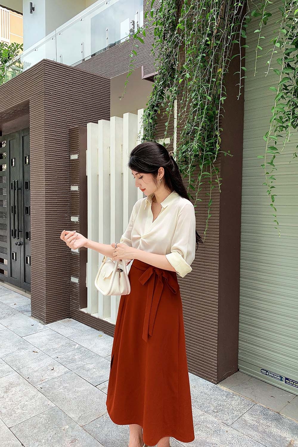 Áo sơ mi nữ công sở dài tay nhấn ngực 