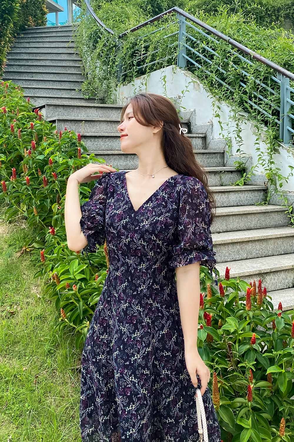 Đầm xòe hoa công sở tay lỡ phối nơ 