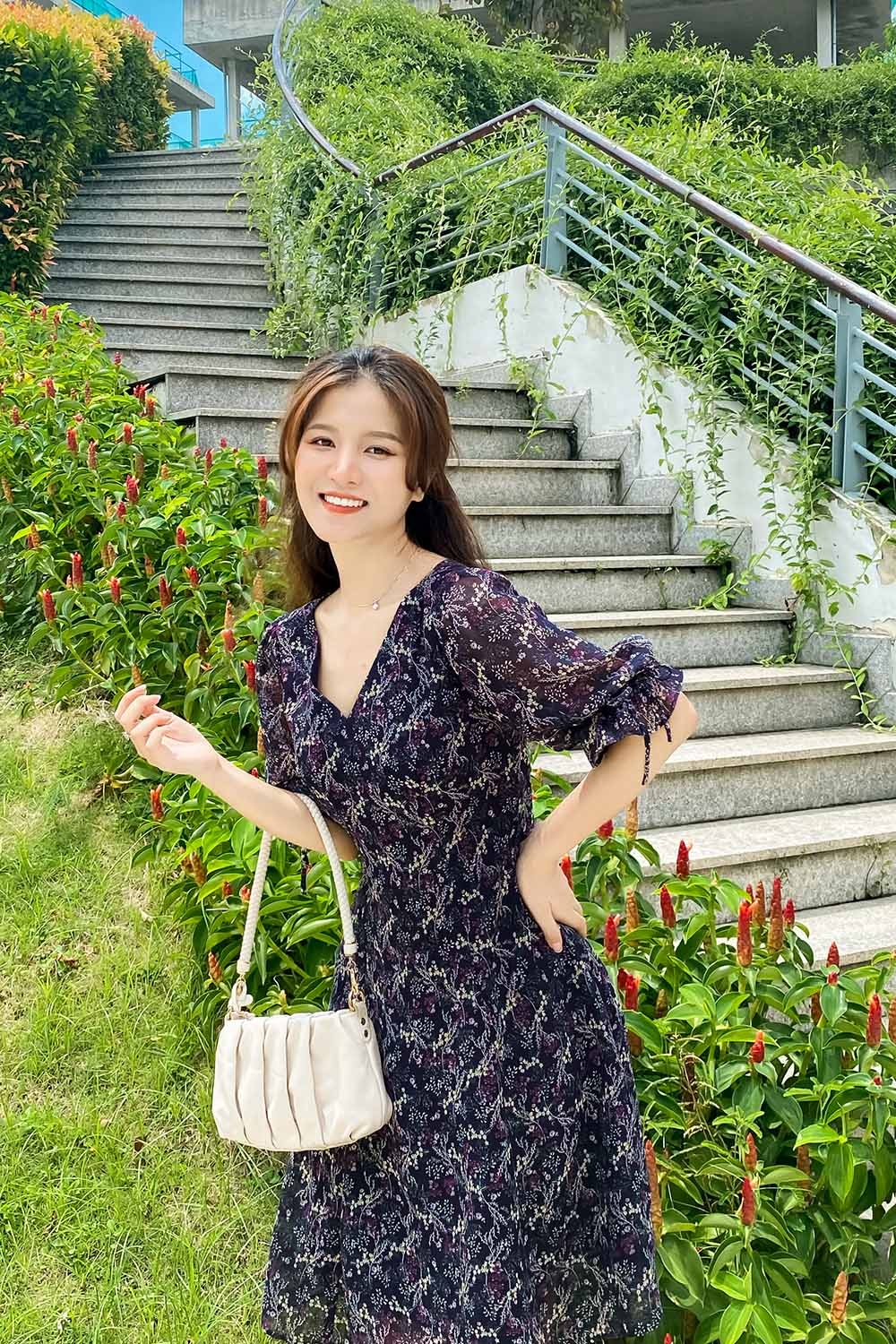 Đầm xòe hoa công sở tay lỡ phối nơ 