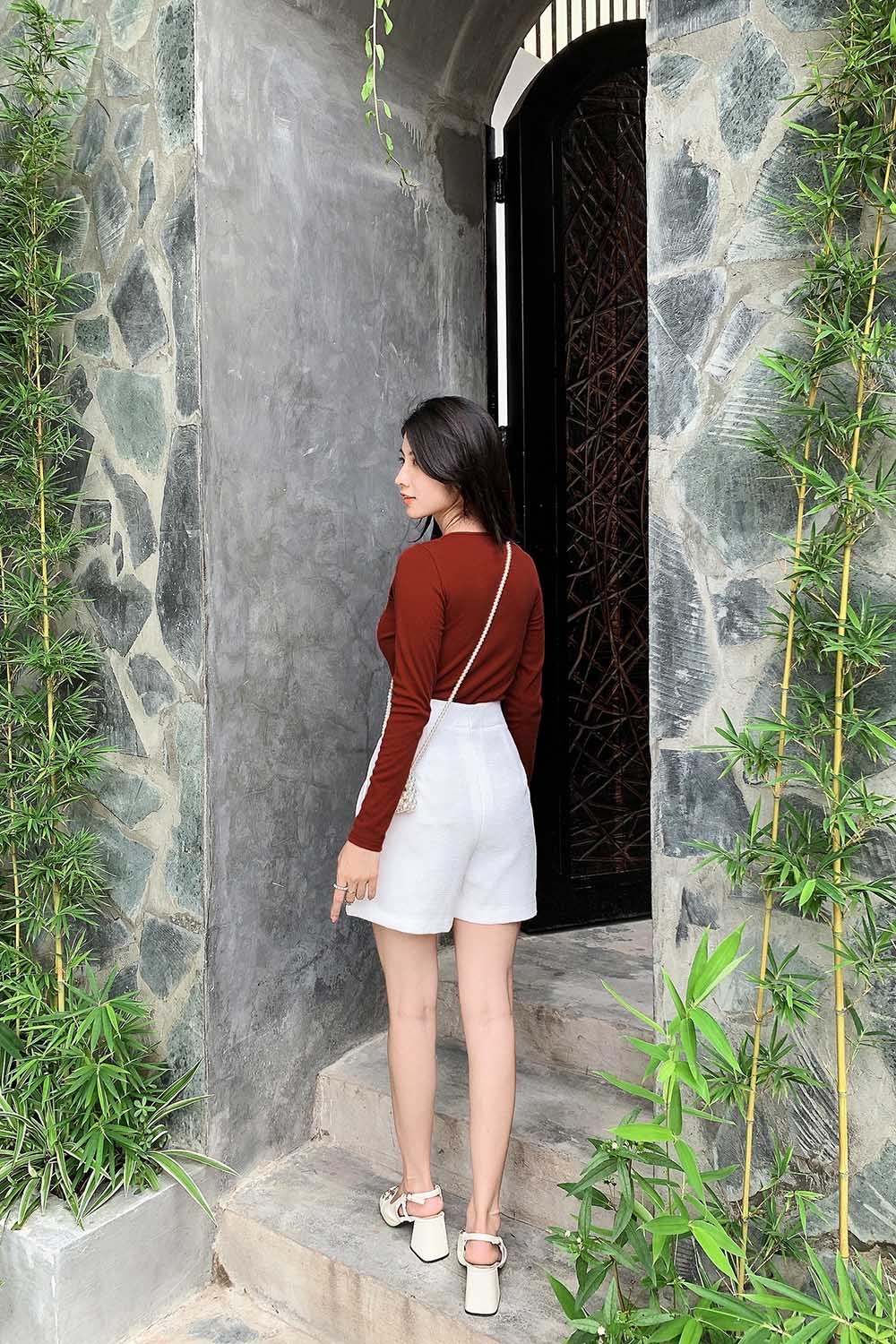 Áo thun ôm tay dài cut out 