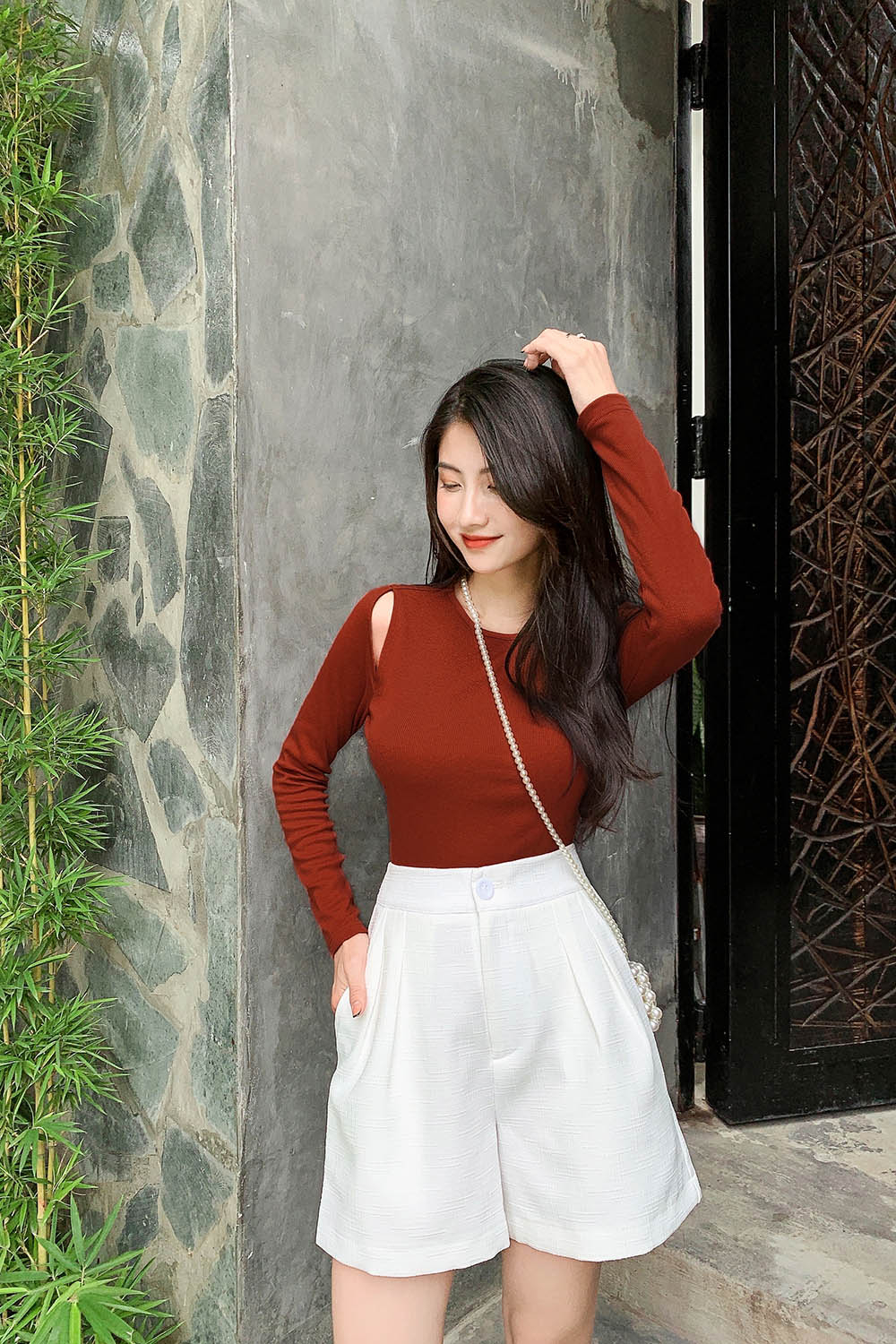 Áo thun ôm tay dài cut out 