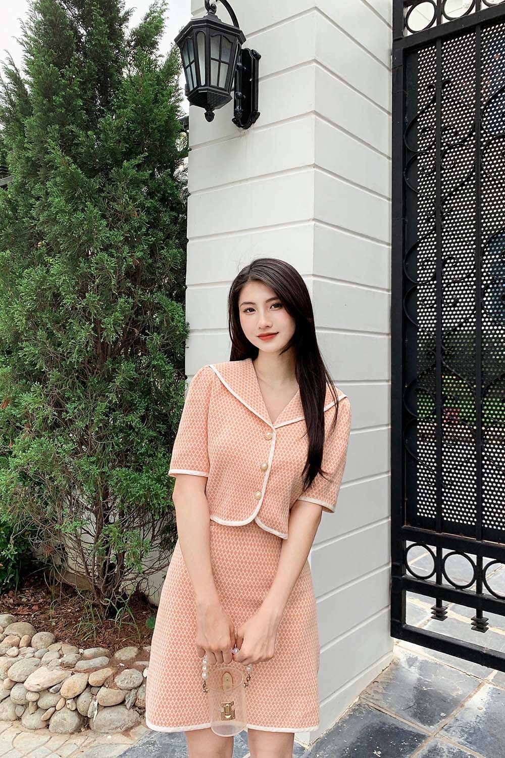 Áo kiểu hàn quốc phối nút ngọc trai 